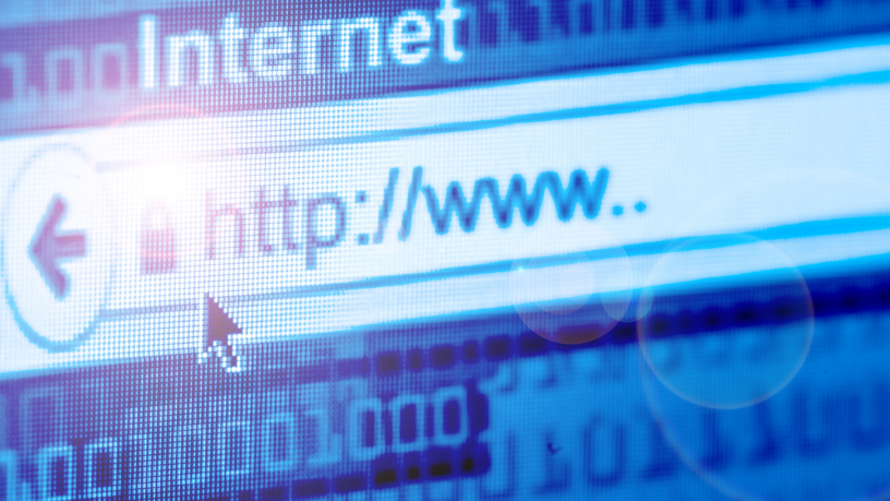 A Saftec Digital orienta o passo a passo para excluir menções negativas em buscadores.