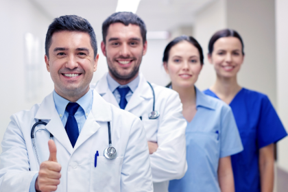 Investir na capacitação contínua garante profissionais mais preparados e resultados de atendimento superiores.