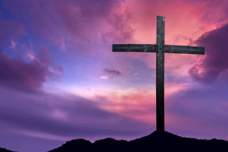 Descubra como a arquitetura das igrejas revela séculos de fé, arte e espiritualidade.